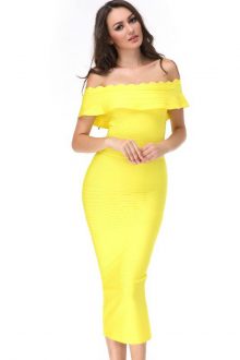 Elegant Off Shoulder Shortsleeve Maxi Yellow Ruffled